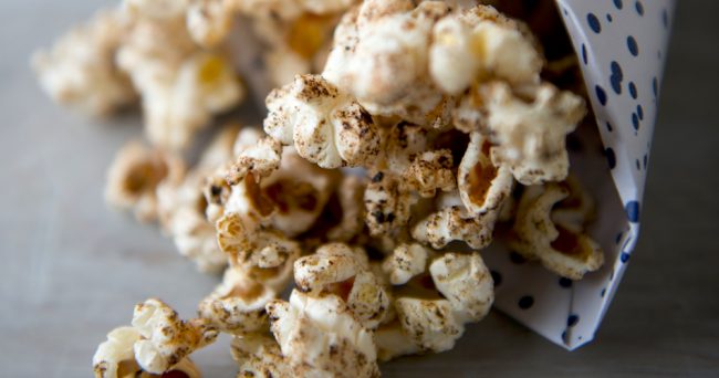 Popcorn med gulerod og lakrids