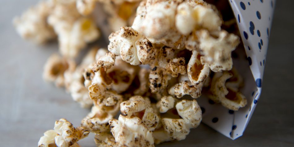 Popcorn med gulerod og lakrids