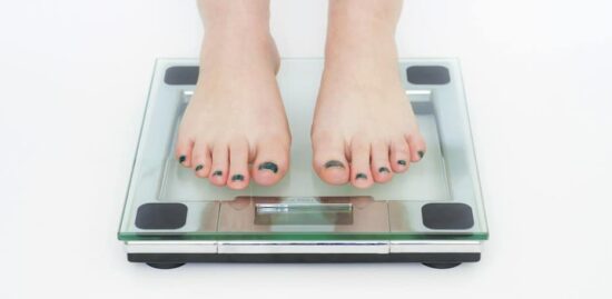 fødder på vægt vægttab